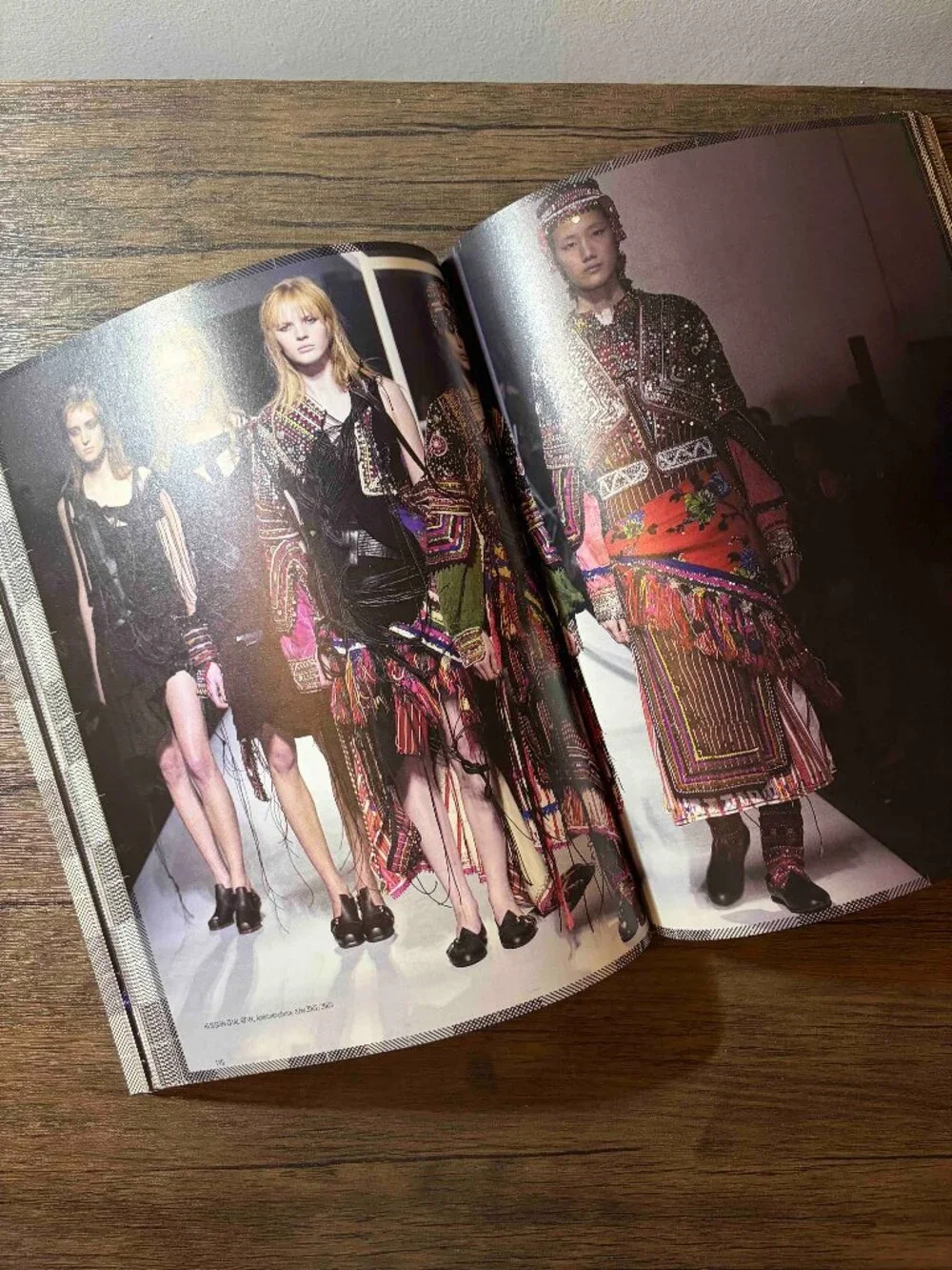 Global Fashion Local Tradition: On the Globalisation of Fashion Book
